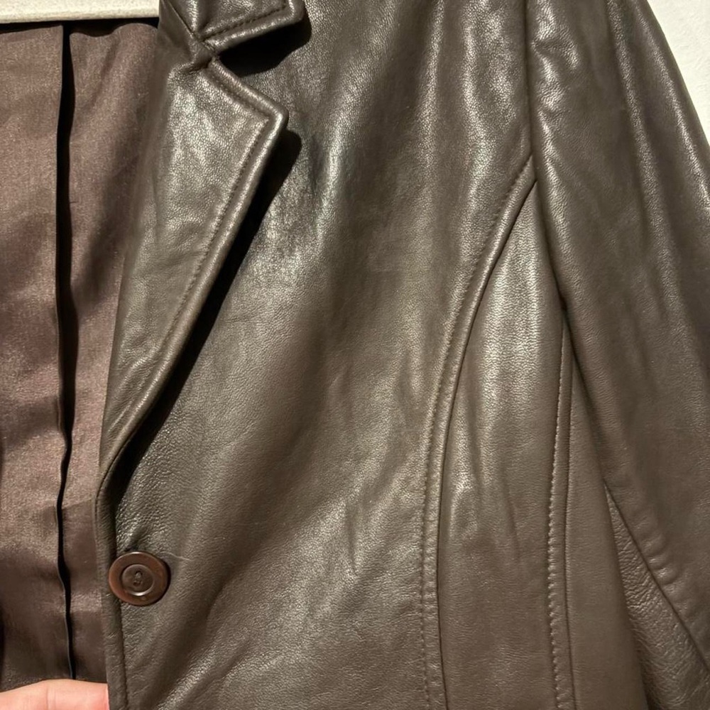 Vintage chocolate brown leather blazer coat fits like a med - Picture 5 of 7